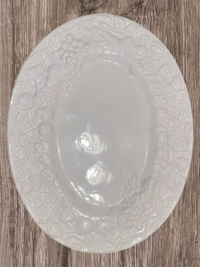 VINTAGE CENTURY Oval Fruit Themed Embossed Elegant Serving Platter White 18”x 14